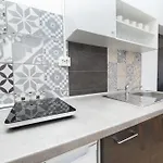 Color Franceza Street 4bedrooms ブカレスト