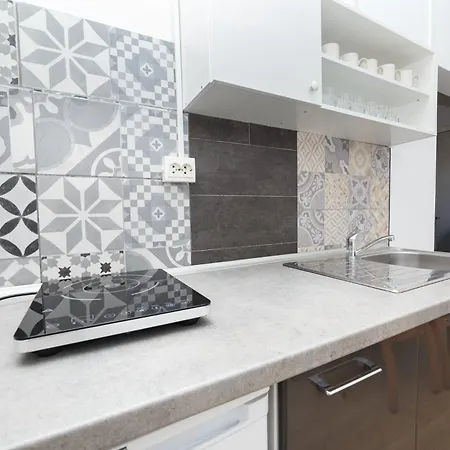 Color Franceza Street 4bedrooms ブカレスト