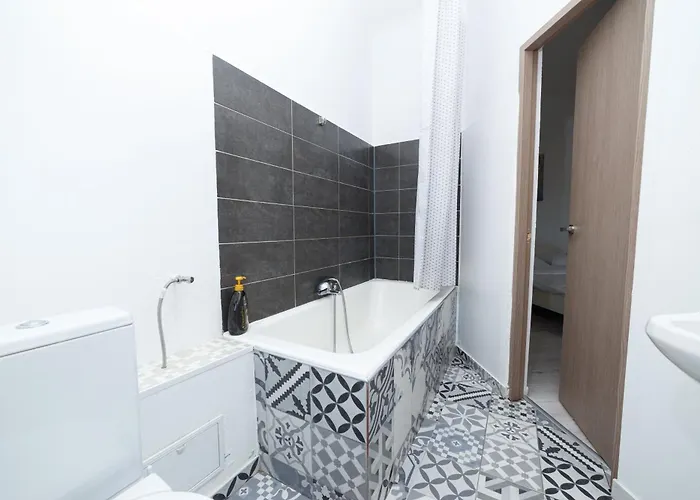 Color Franceza Street 4bedrooms Apartament *