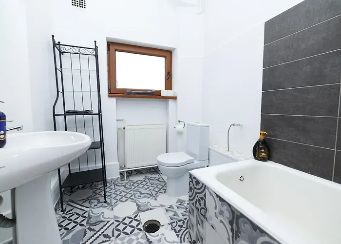 Color Franceza Street 4bedrooms 公寓