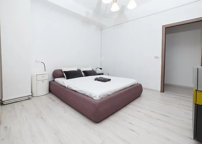 Color Franceza Street 4bedrooms