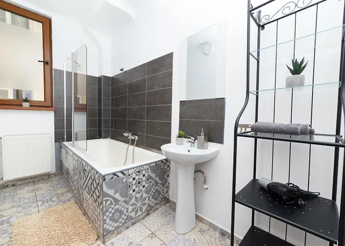 Color Franceza Street 4bedrooms 公寓