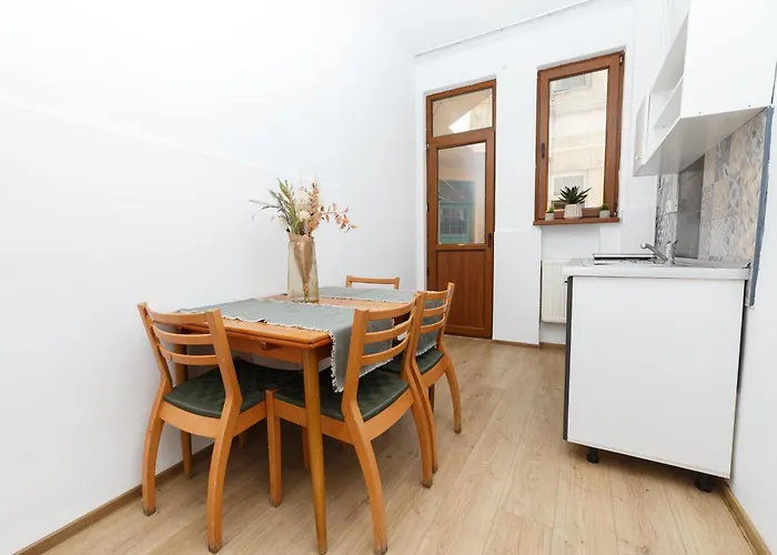 公寓 Color Franceza Street 4bedrooms 布加勒斯特