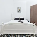 Color Franceza Street 4bedrooms * Bucureşti